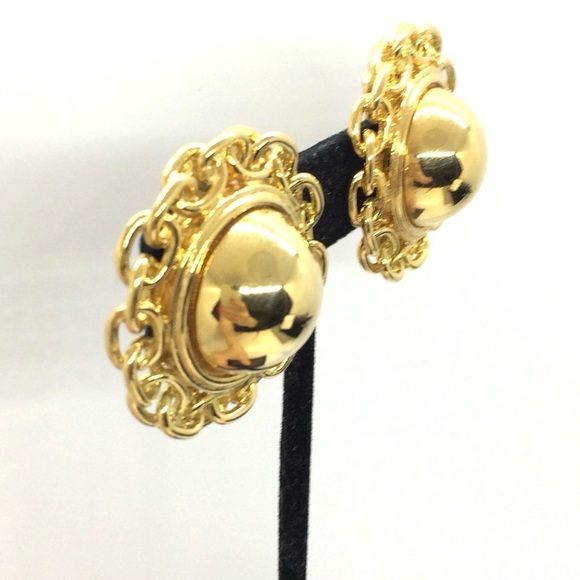 VINTAGE 80S CHAIN LINK GOLD TONE ROUND CLIP ON EARRINGS STATEMENT DOMED LARGE - Picture 5 of 14